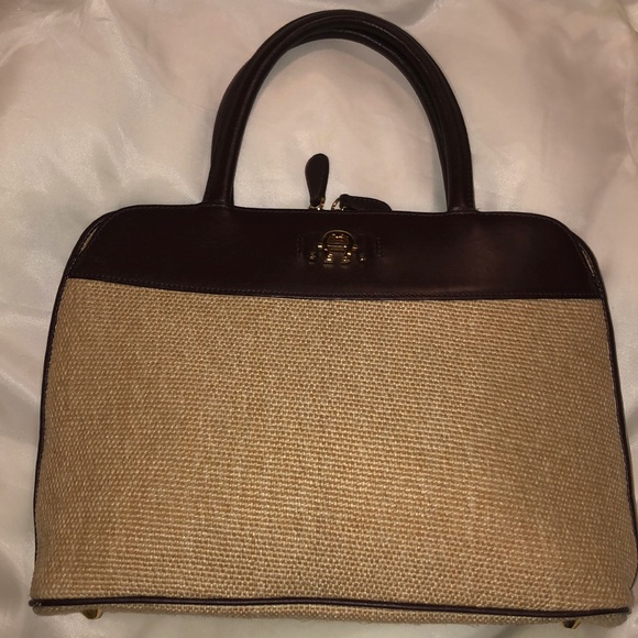 Etienne Aigner Purse 👜 - Picture 1 of 17